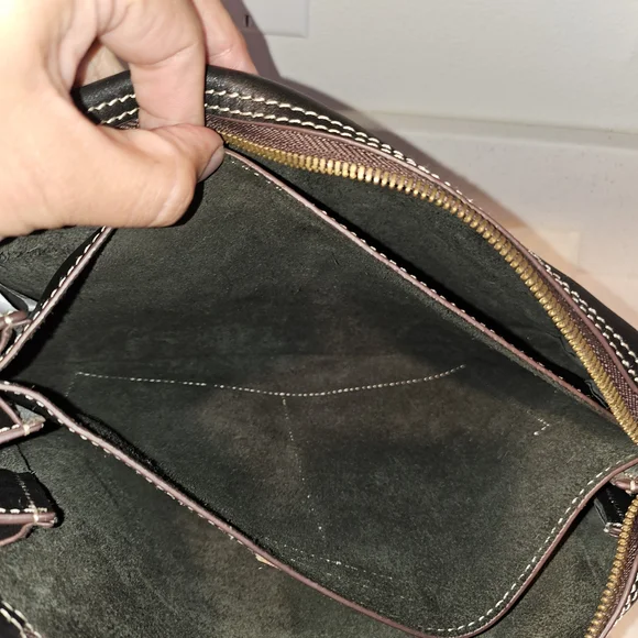 Hobo Black Leather Crossbody Bag - Picture 10 of 10